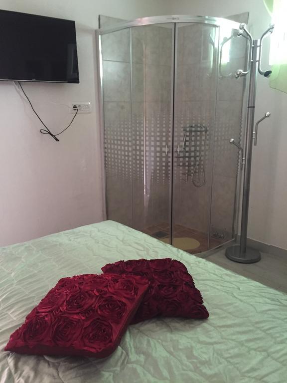 Apartment Greis Ražanj エクステリア 写真